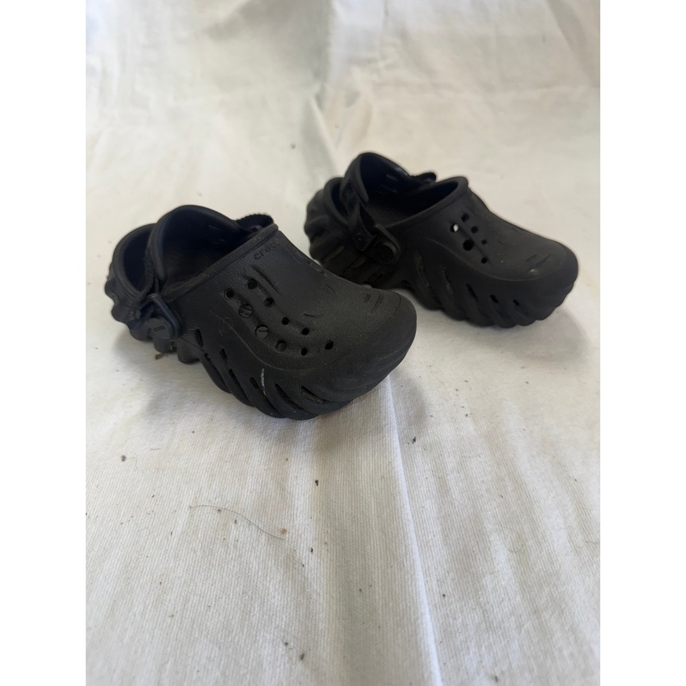 Crocs Echo Clog Black Sporty Streetwear Kids Size C8 Molded Slip On Shoes